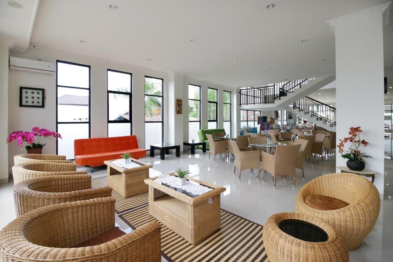Airy Syariah Mistar Cokrokusumo 29A Banjarbaru Exterior foto